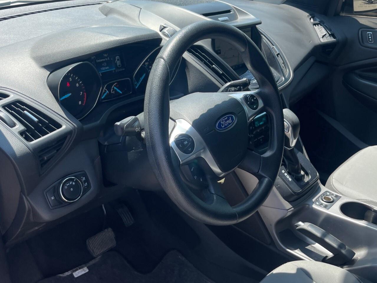 2014 Ford Escape FWD 4dr SE Navigation/Backup cam/A/C/Heated seats Photo