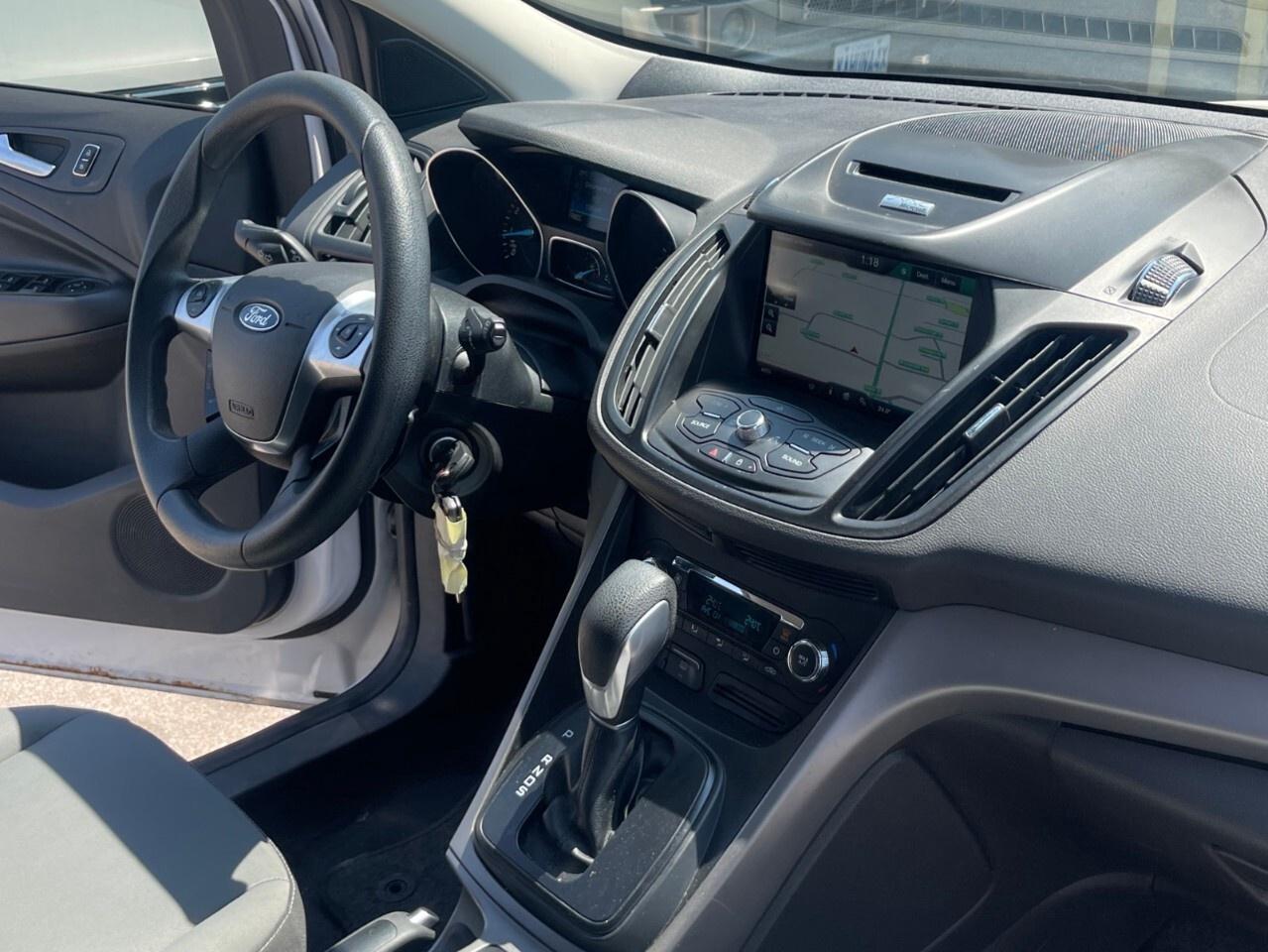 2014 Ford Escape FWD 4dr SE Navigation/Backup cam/A/C/Heated seats Photo