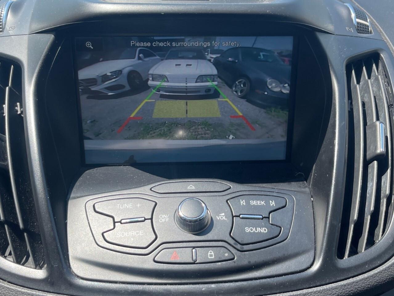 2014 Ford Escape FWD 4dr SE Navigation/Backup cam/A/C/Heated seats Photo