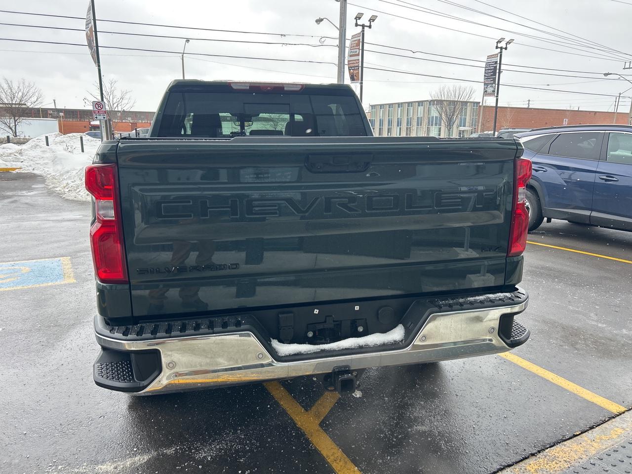 2025 Chevrolet Silverado 1500 4WD Crew Cab 147  LTZ   CLEAN CARFAX   ONE OWNER Photo