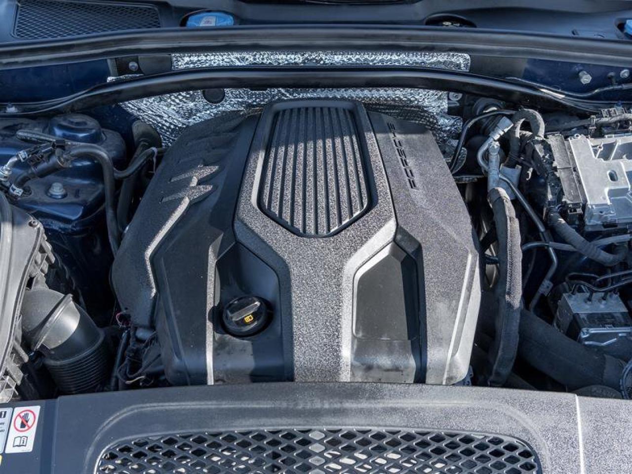 2023 Porsche Macan AWD CPO Premium Pkg Plus 20 Macan S Wheels in Jet Photo