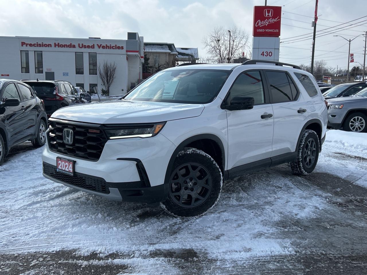 2024 Honda Pilot TrailSport  Leather CarPlay  Panoramic Sunroof Photo