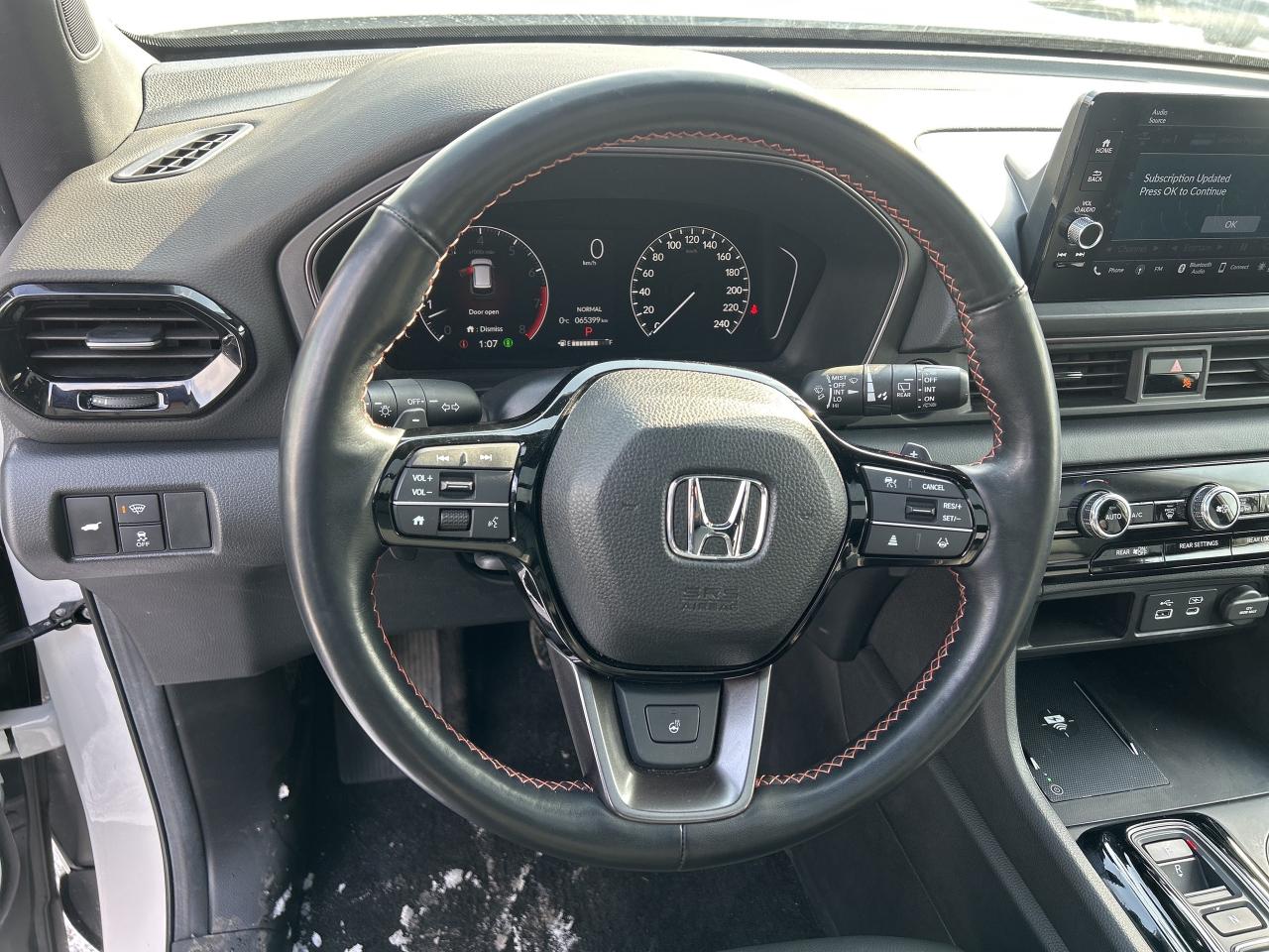 2024 Honda Pilot TrailSport  Leather CarPlay  Panoramic Sunroof Photo