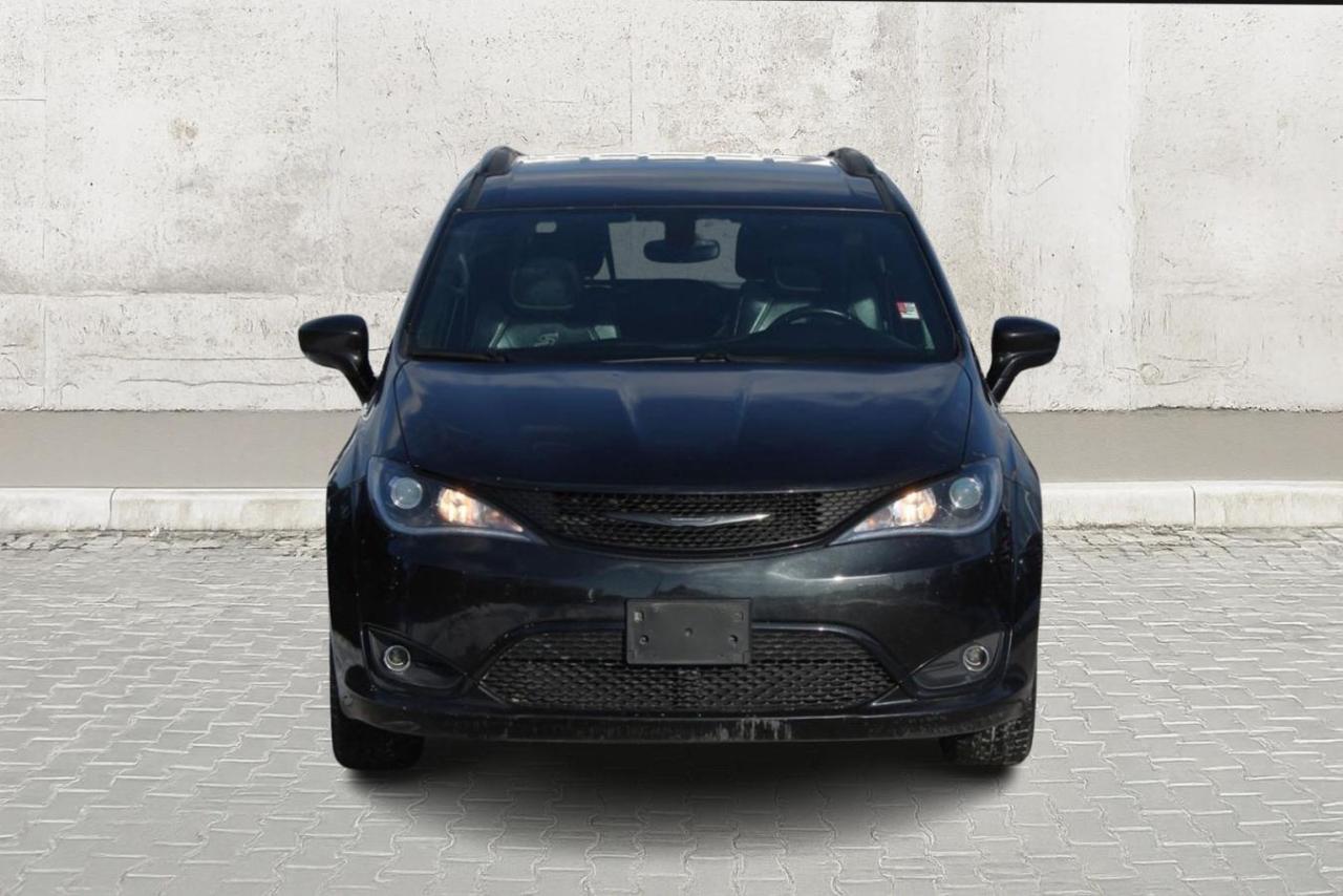 2018 Chrysler Pacifica Touring-L 2WD Photo