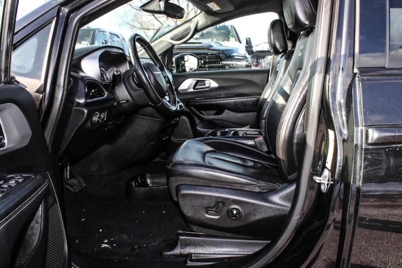 2018 Chrysler Pacifica Touring-L 2WD Photo