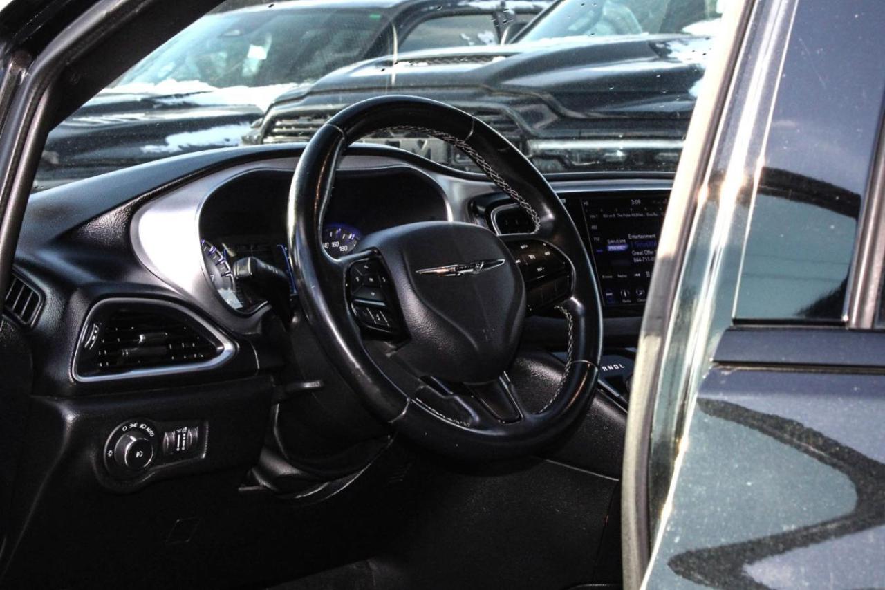 2018 Chrysler Pacifica Touring-L 2WD Photo