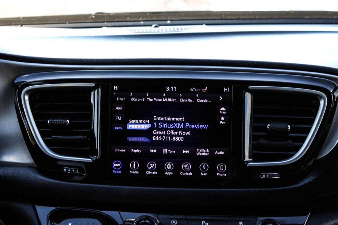 2018 Chrysler Pacifica Touring-L 2WD Photo