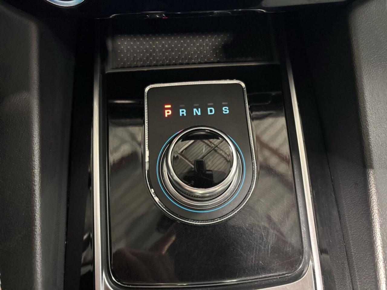 2018 Jaguar F-PACE 25t AWD R-Sport / Leather / Sunroof / Navi / B Cam Photo