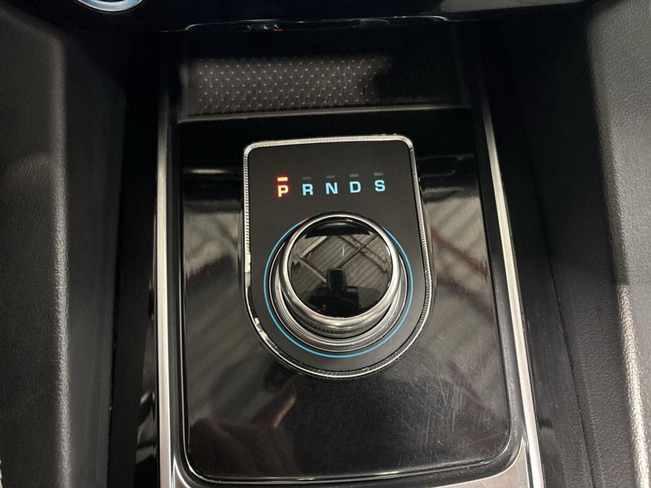 2018 Jaguar F-PACE 25t AWD R-Sport / Leather / Sunroof / Navi / B Cam Photo