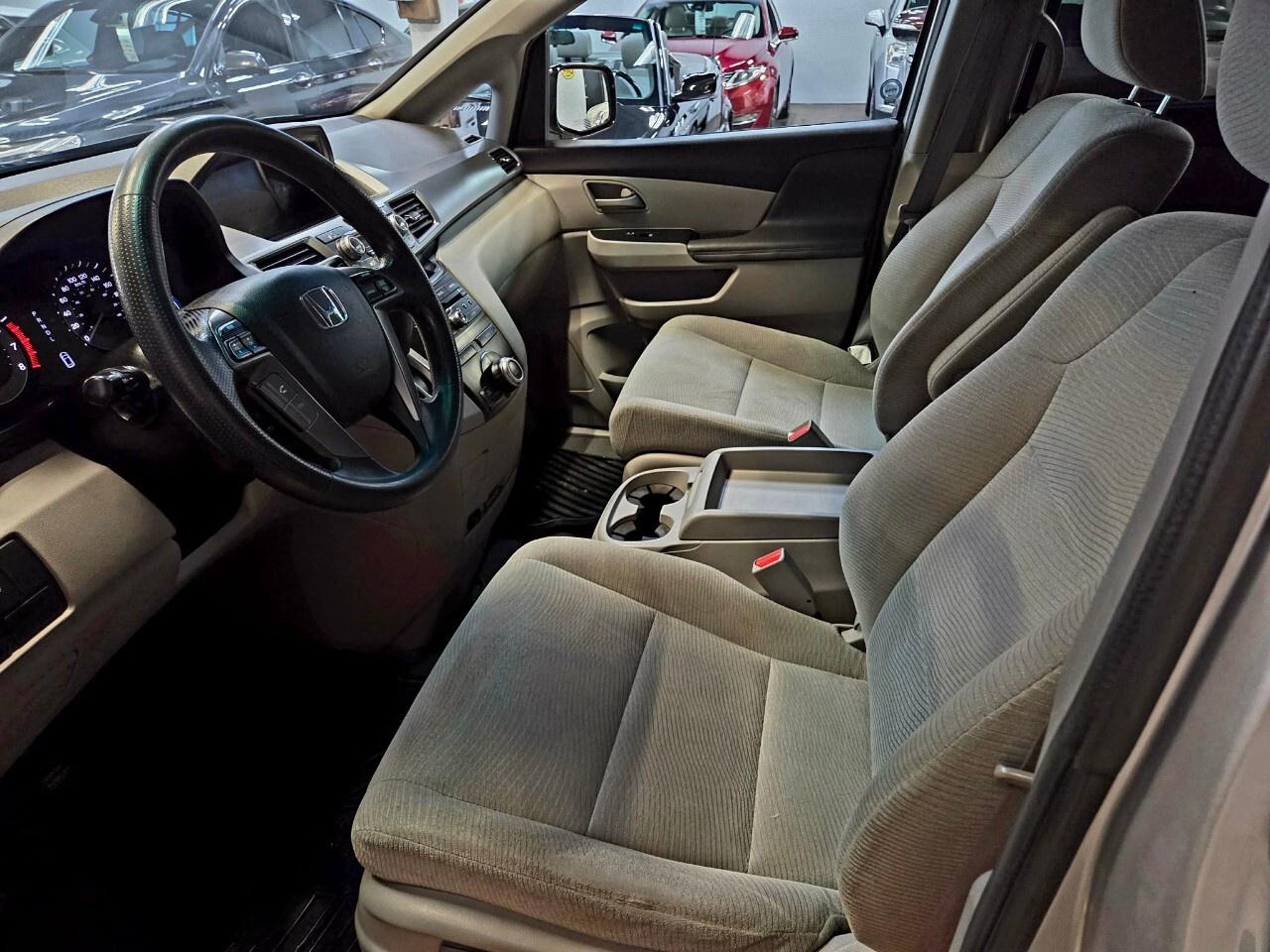 2013 Honda Odyssey EX Clean CarFax/Backup Camera/Heated Seats Photo