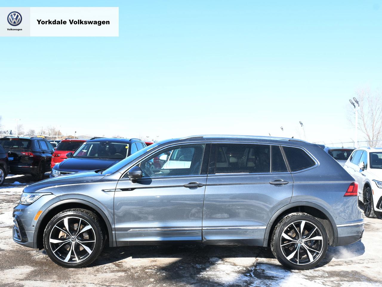 2022 Volkswagen Tiguan 4Motion Photo2