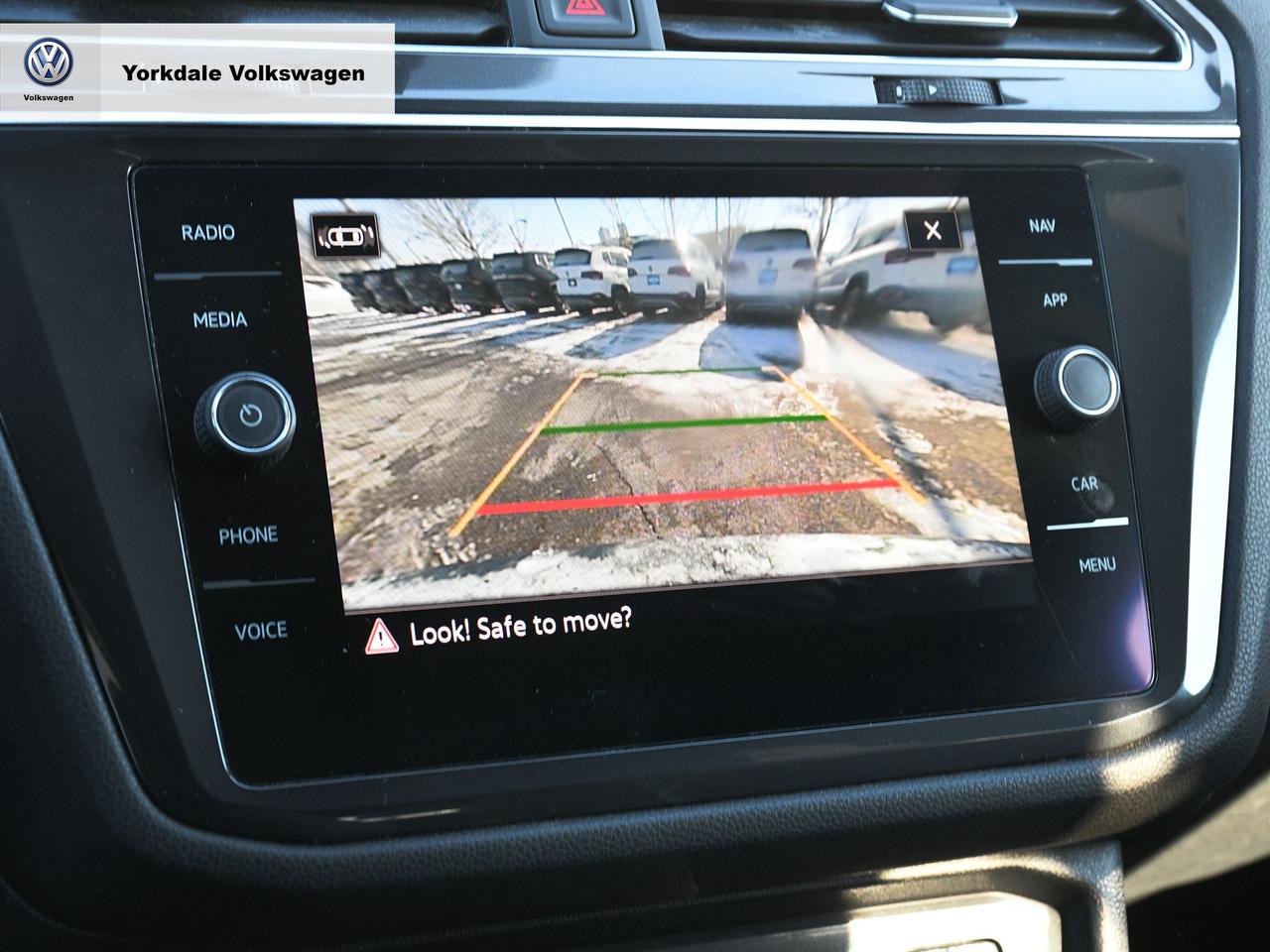 2022 Volkswagen Tiguan 4Motion Photo