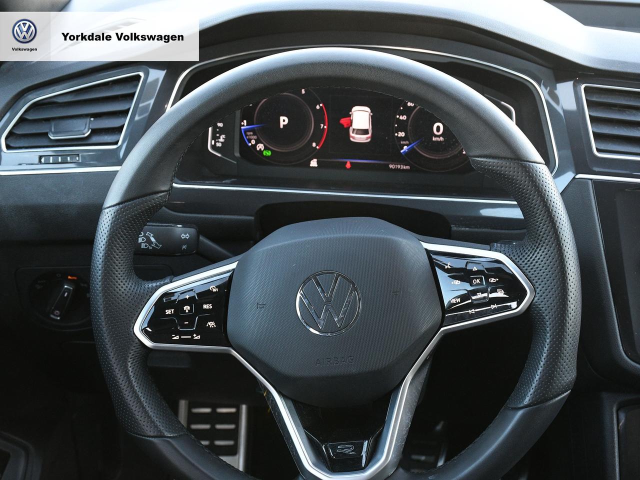 2022 Volkswagen Tiguan 4Motion Photo