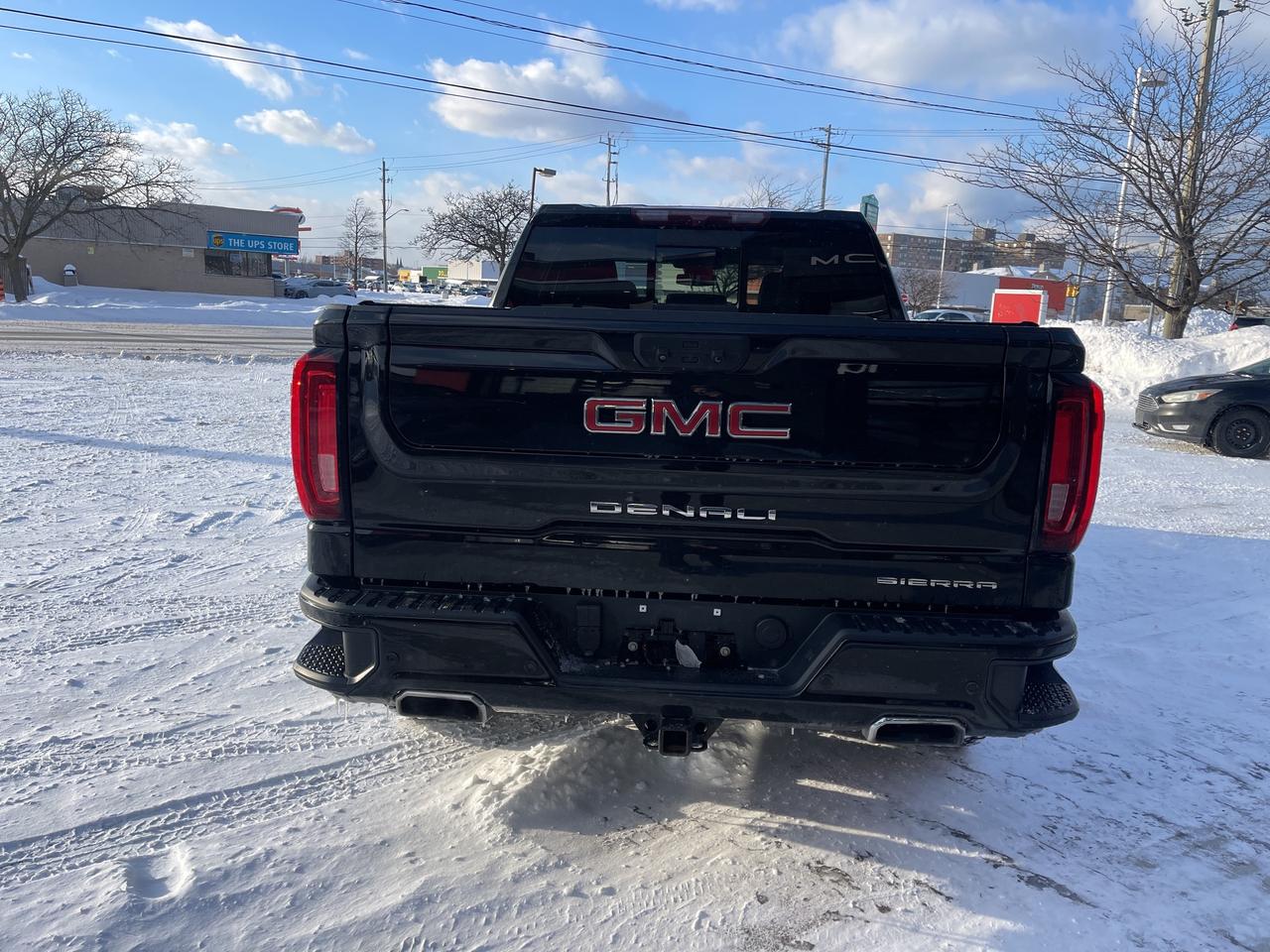 2023 GMC Sierra 1500 Denali 5.3L Crew   4WD   Sunroof   Leather   Tow P Photo4