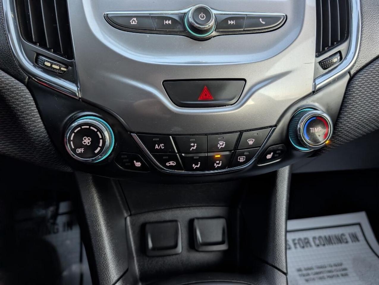 2017 Chevrolet Cruze LT Photo