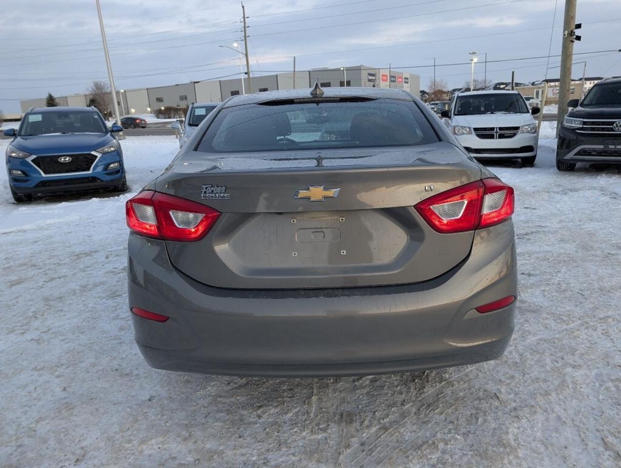 2017 Chevrolet Cruze LT Photo