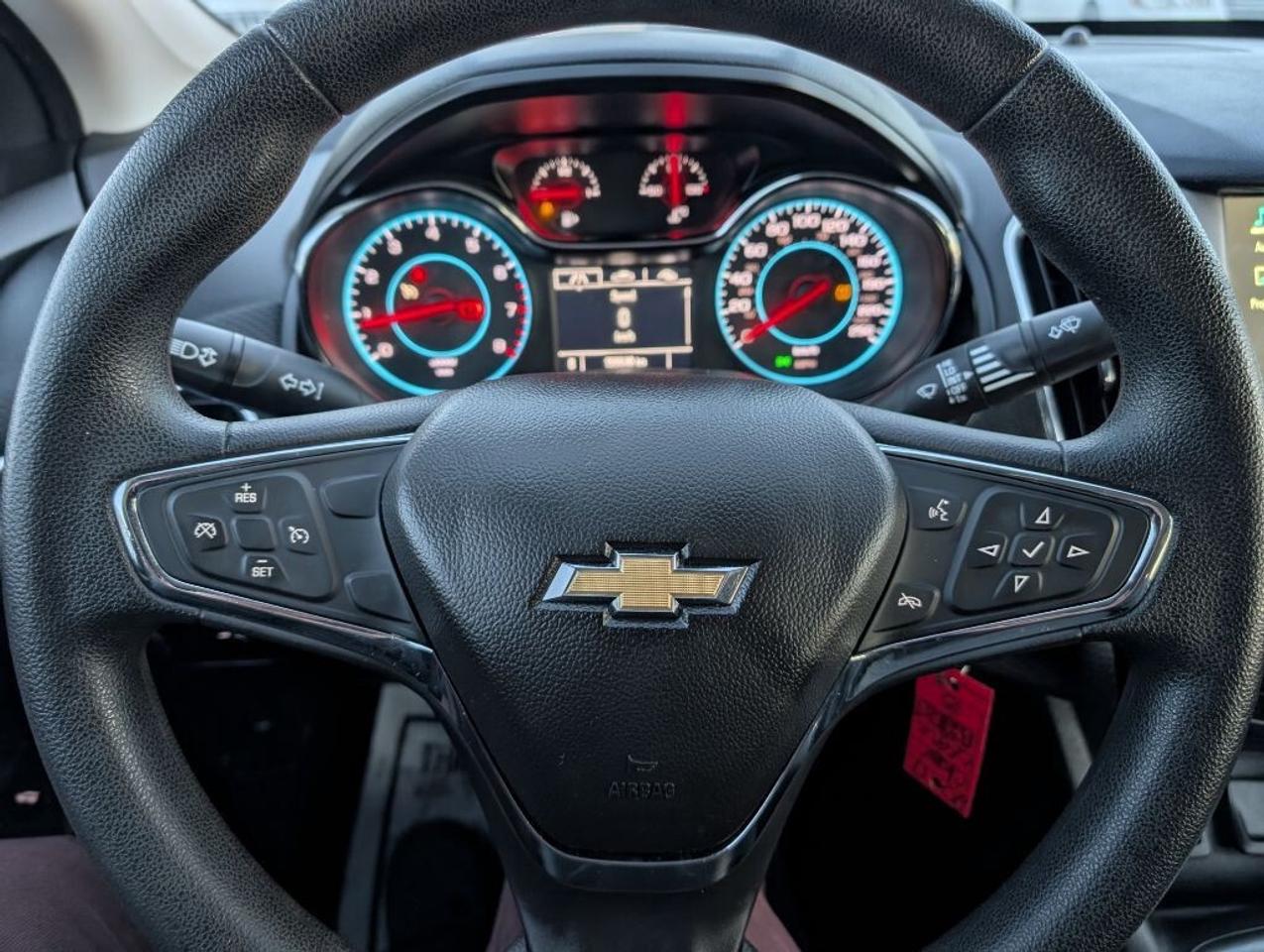 2017 Chevrolet Cruze LT Photo