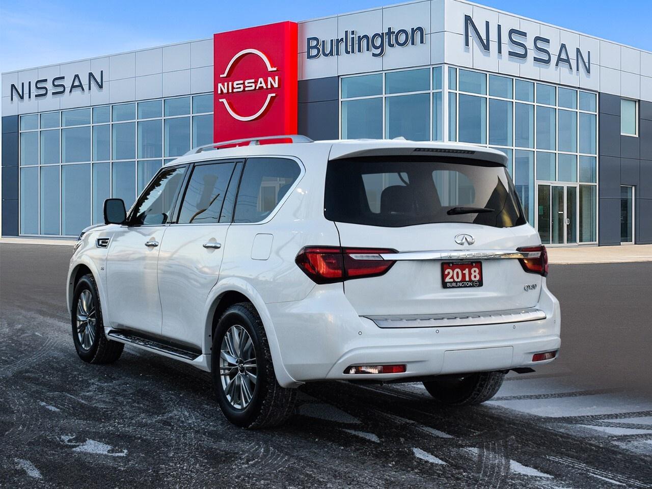 2018 Infiniti QX80 LUXE, REAR DVD, 8 PASSENGER, GREAT CONDITION Photo