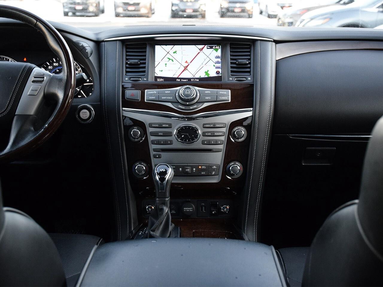 2018 Infiniti QX80 LUXE, REAR DVD, 8 PASSENGER, GREAT CONDITION Photo