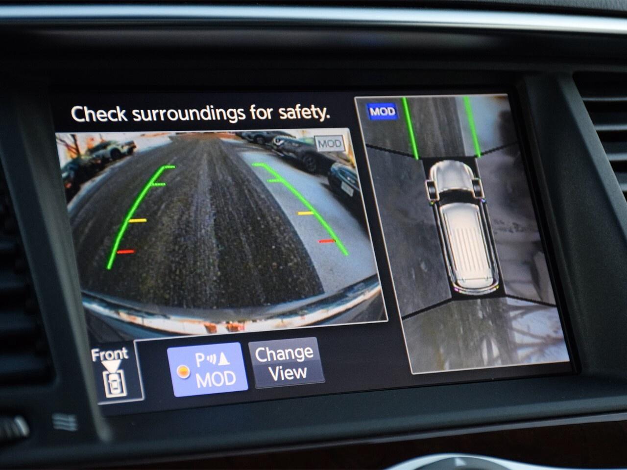 2018 Infiniti QX80 LUXE, REAR DVD, 8 PASSENGER, GREAT CONDITION Photo