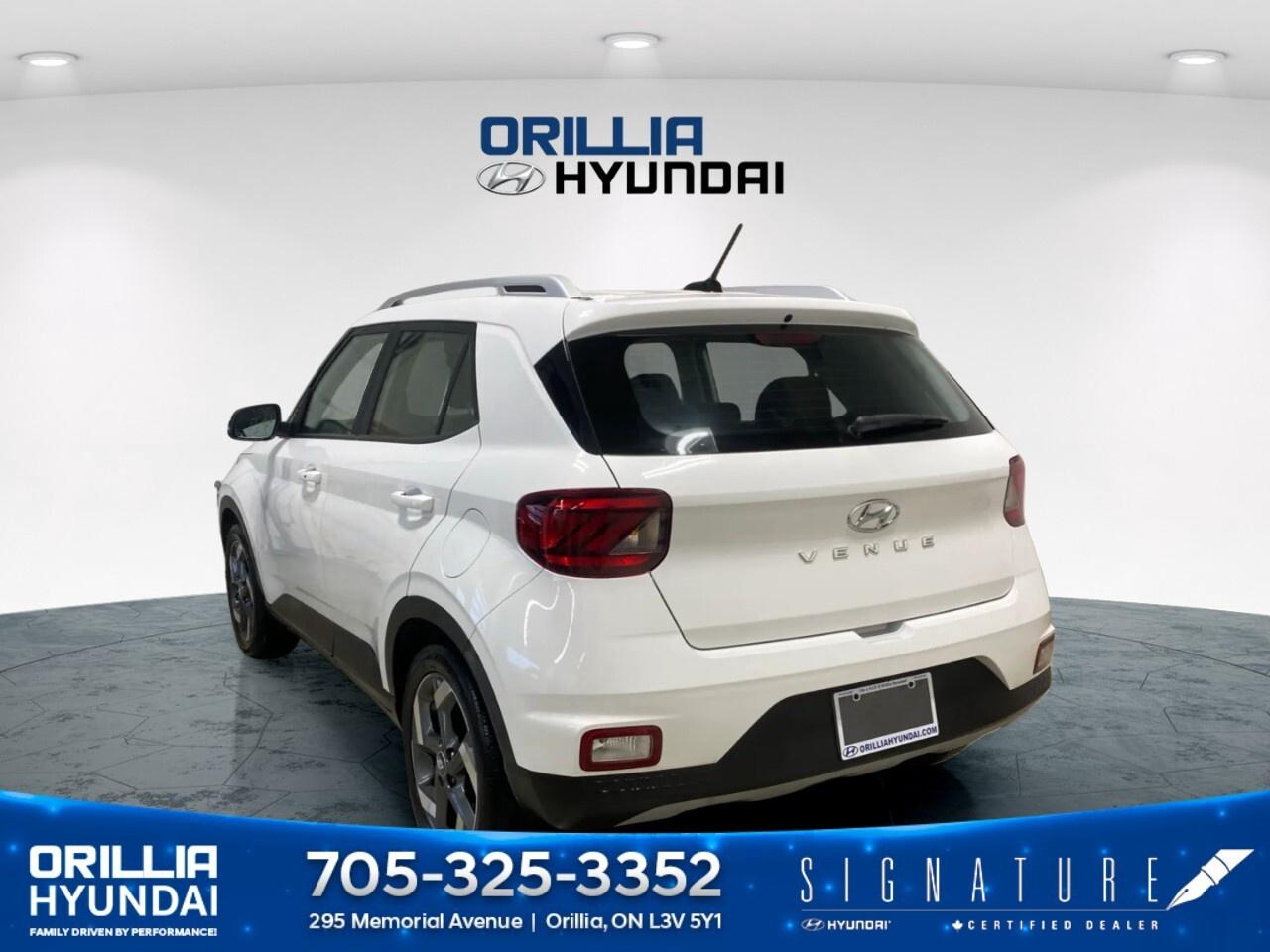 2025 Hyundai Venue Ultimate IVT w/Black Interior Photo