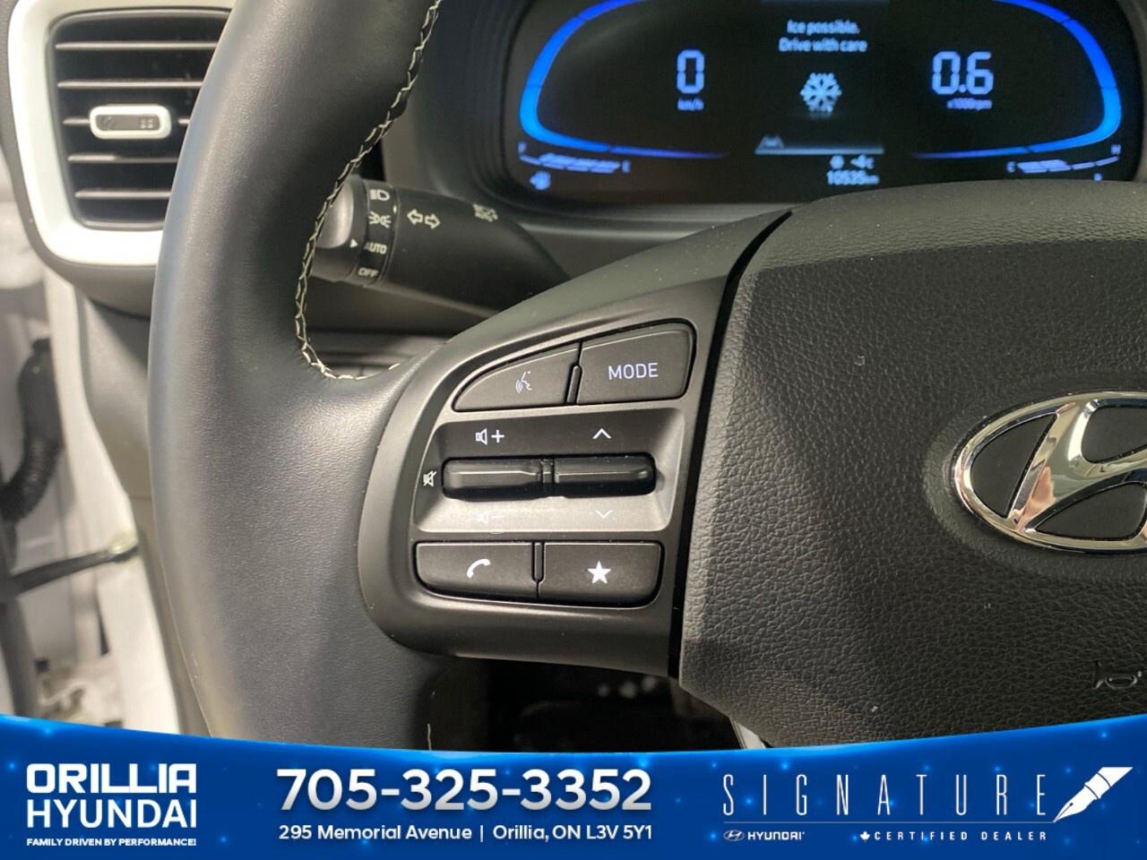 2025 Hyundai Venue Ultimate IVT w/Black Interior Photo