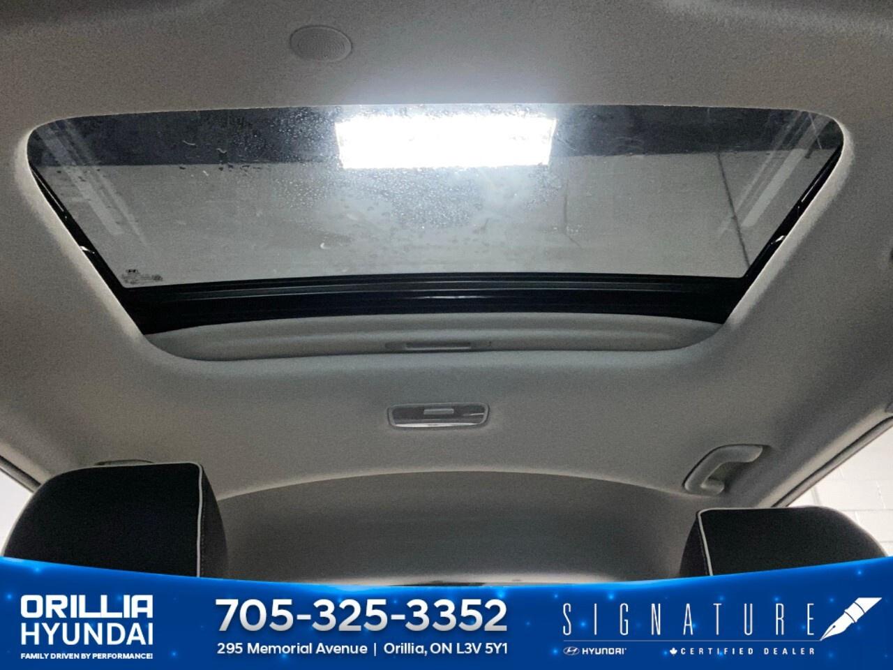 2025 Hyundai Venue Ultimate IVT w/Black Interior Photo