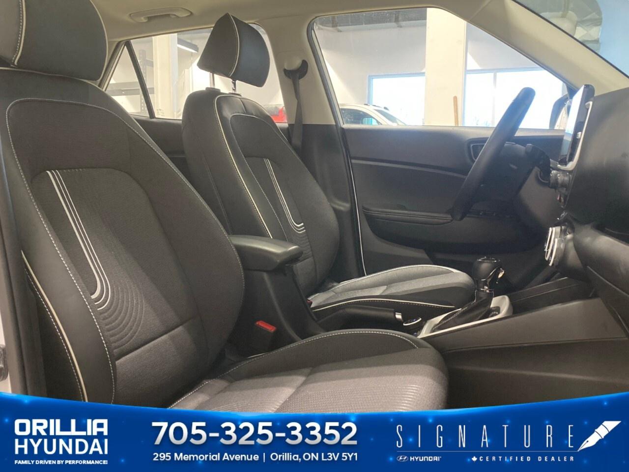 2025 Hyundai Venue Ultimate IVT w/Black Interior Photo