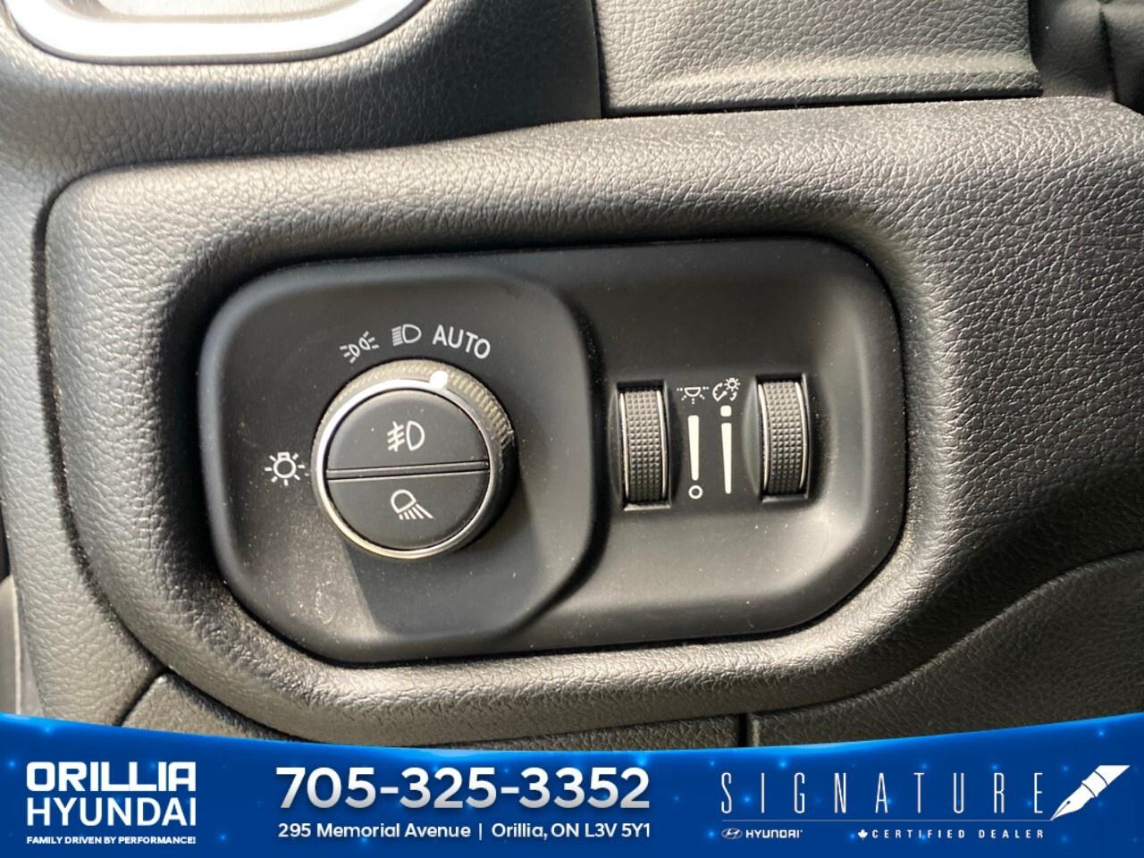 2022 RAM 1500 Laramie 4x4 Crew Cab 5'7 Box Photo