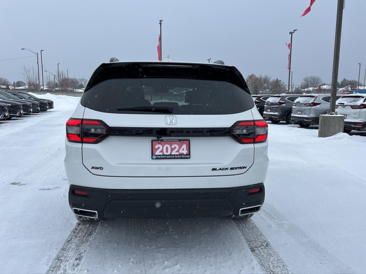 2024 Honda Pilot Black Edition Navigation Sunroof Cool/heated seats Photo4