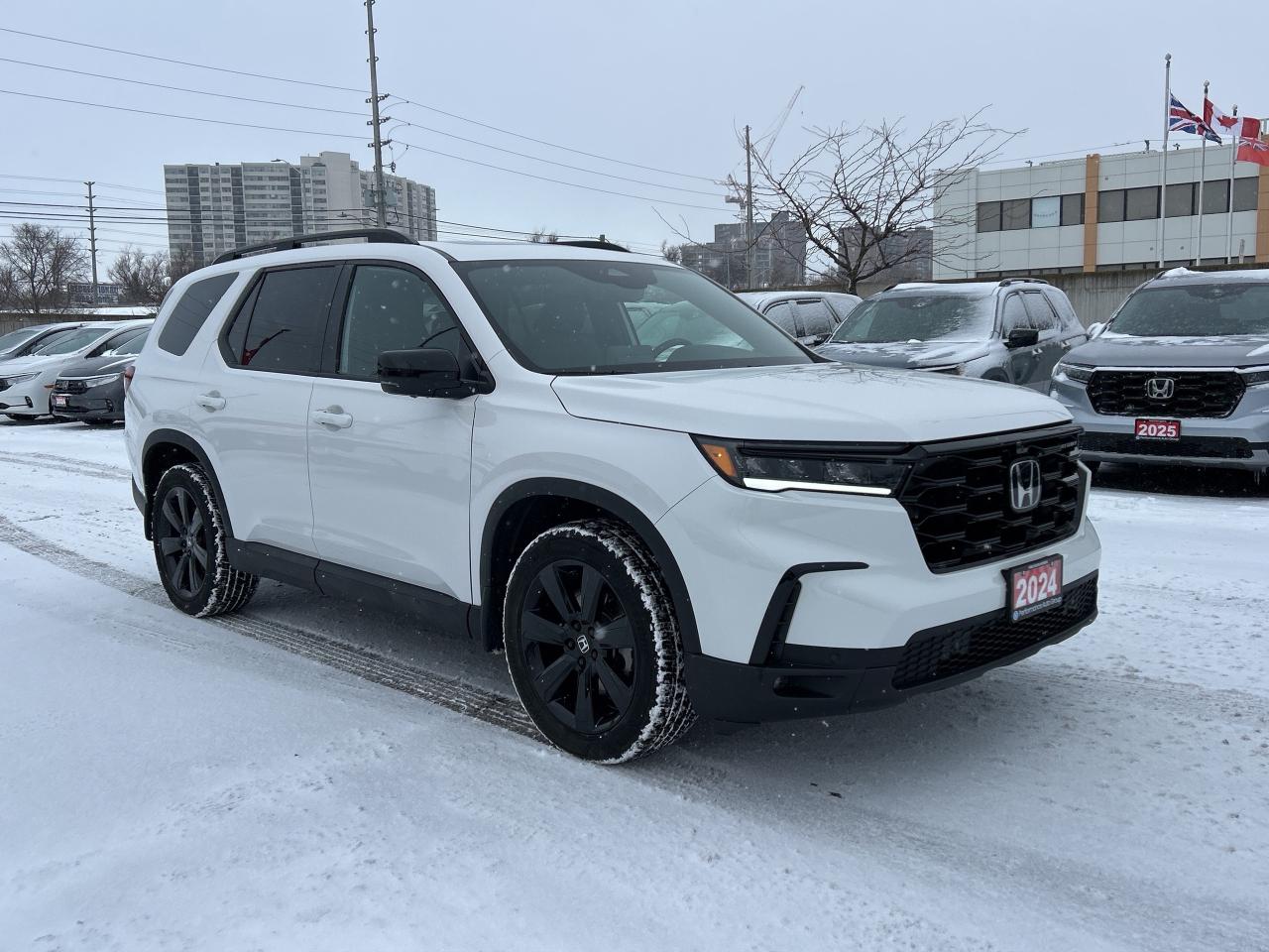2024 Honda Pilot Black Edition Navigation Sunroof Cool/heated seats Photo
