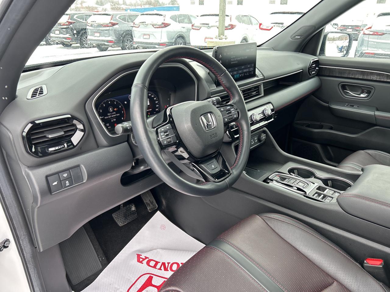 2024 Honda Pilot Black Edition Navigation Sunroof Cool/heated seats Photo