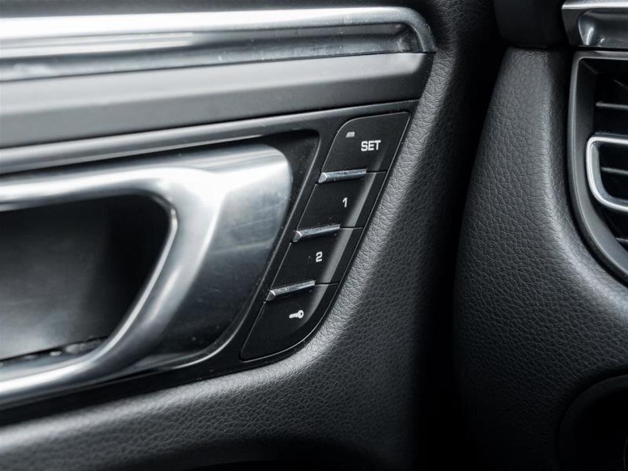 2025 Porsche Macan AWD Premium Pkg Plus 20 Macan S Wheels in Highly P Photo