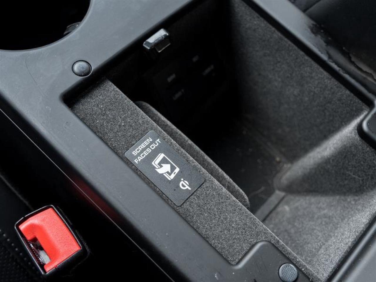 2025 Porsche Macan AWD Premium Pkg Plus 20 Macan S Wheels in Highly P Photo