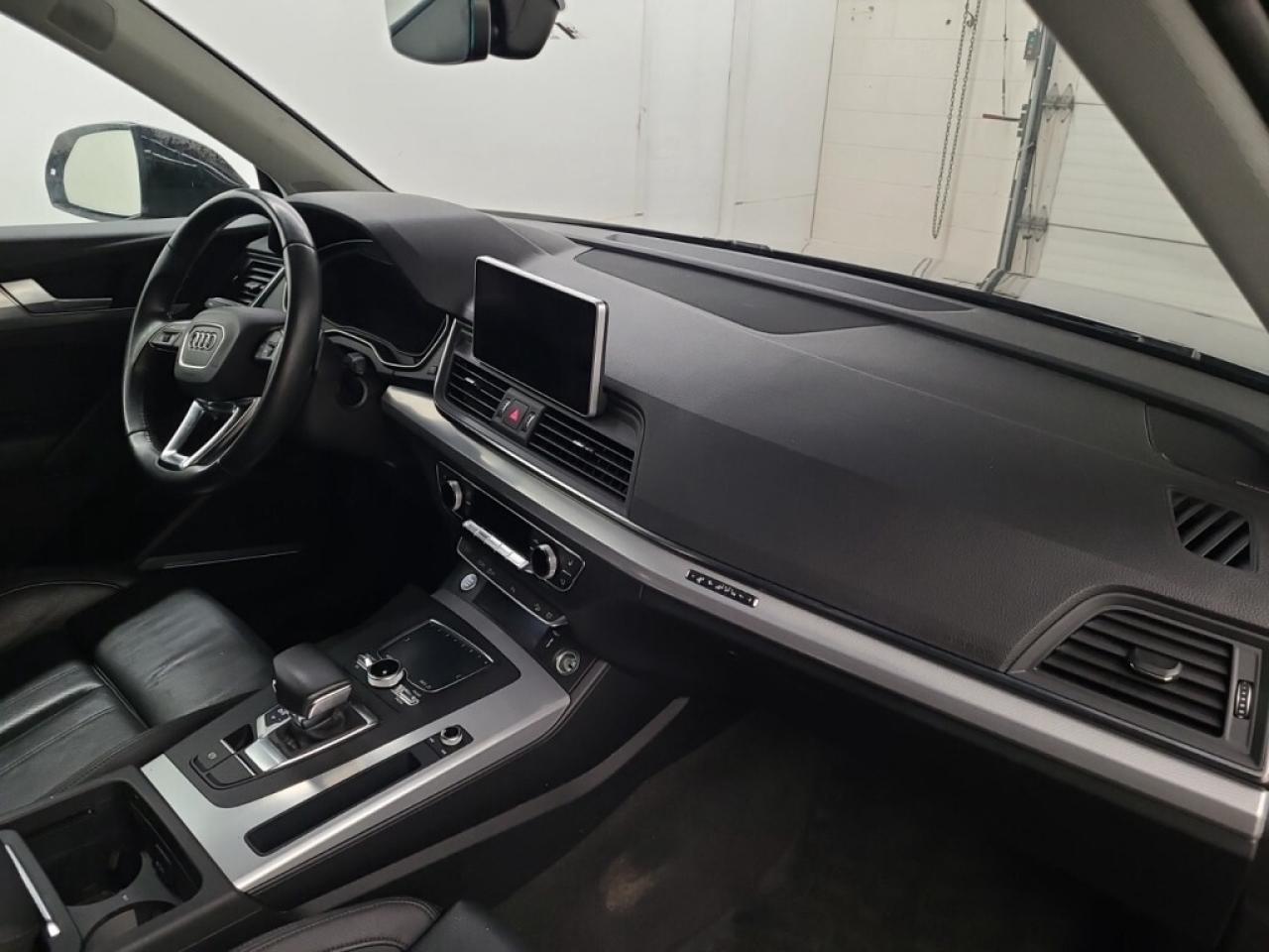 2019 Audi Q5 Technik/ Clean carfax/ NAVI/Sunroof/CarPlay/Leathe Photo