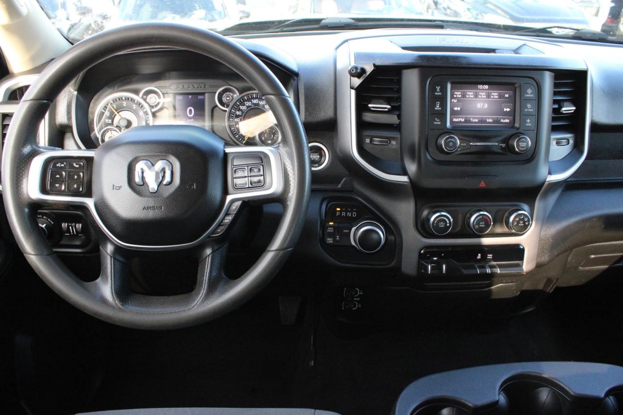 2020 RAM 2500 Big Horn Crew Cab 4WD No Accident Photo