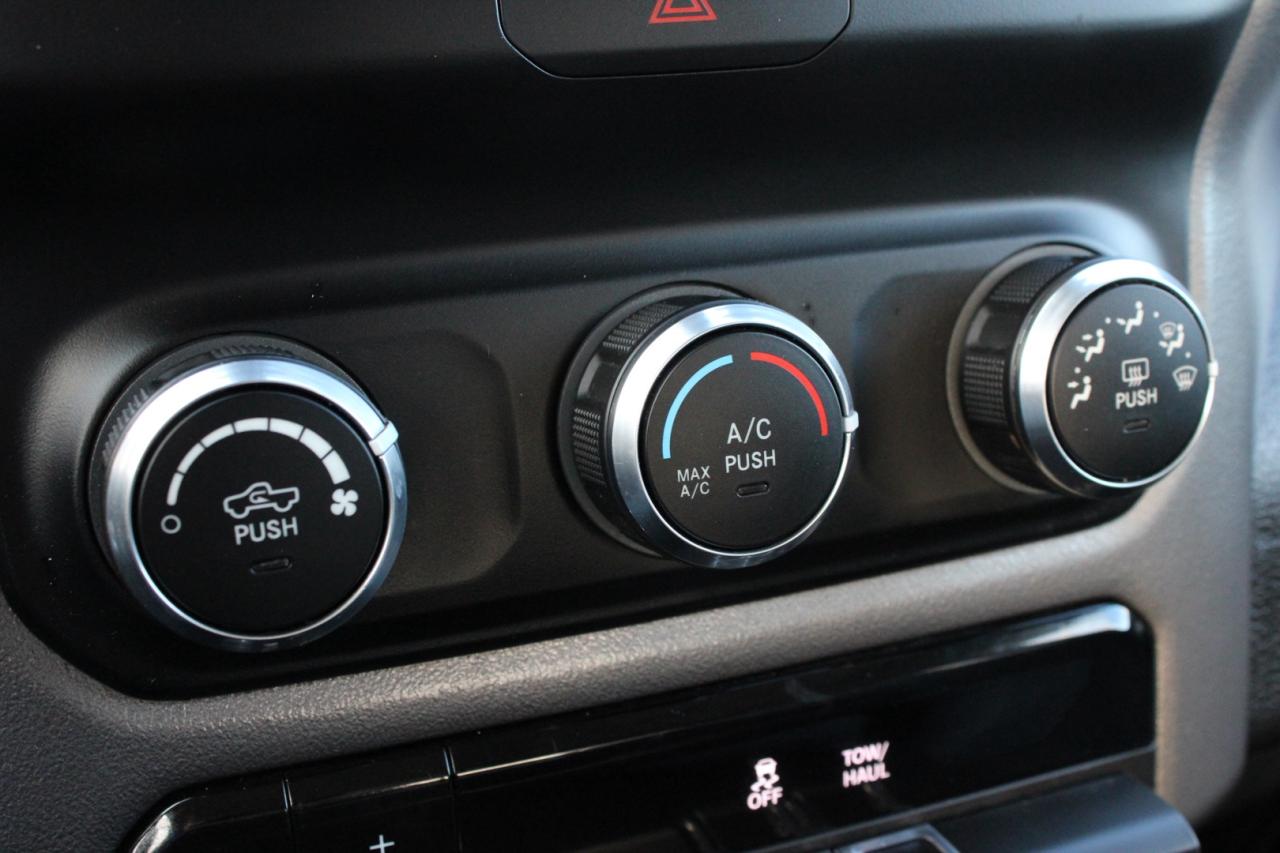 2020 RAM 2500 Big Horn Crew Cab 4WD No Accident Photo