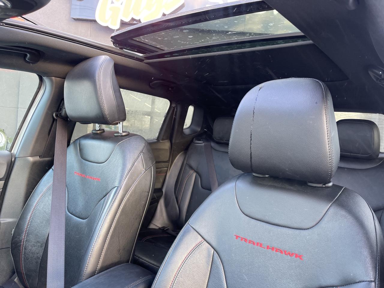 2023 Jeep Compass Trailhawk Elite   4WD   Panoroof   Leather Photo