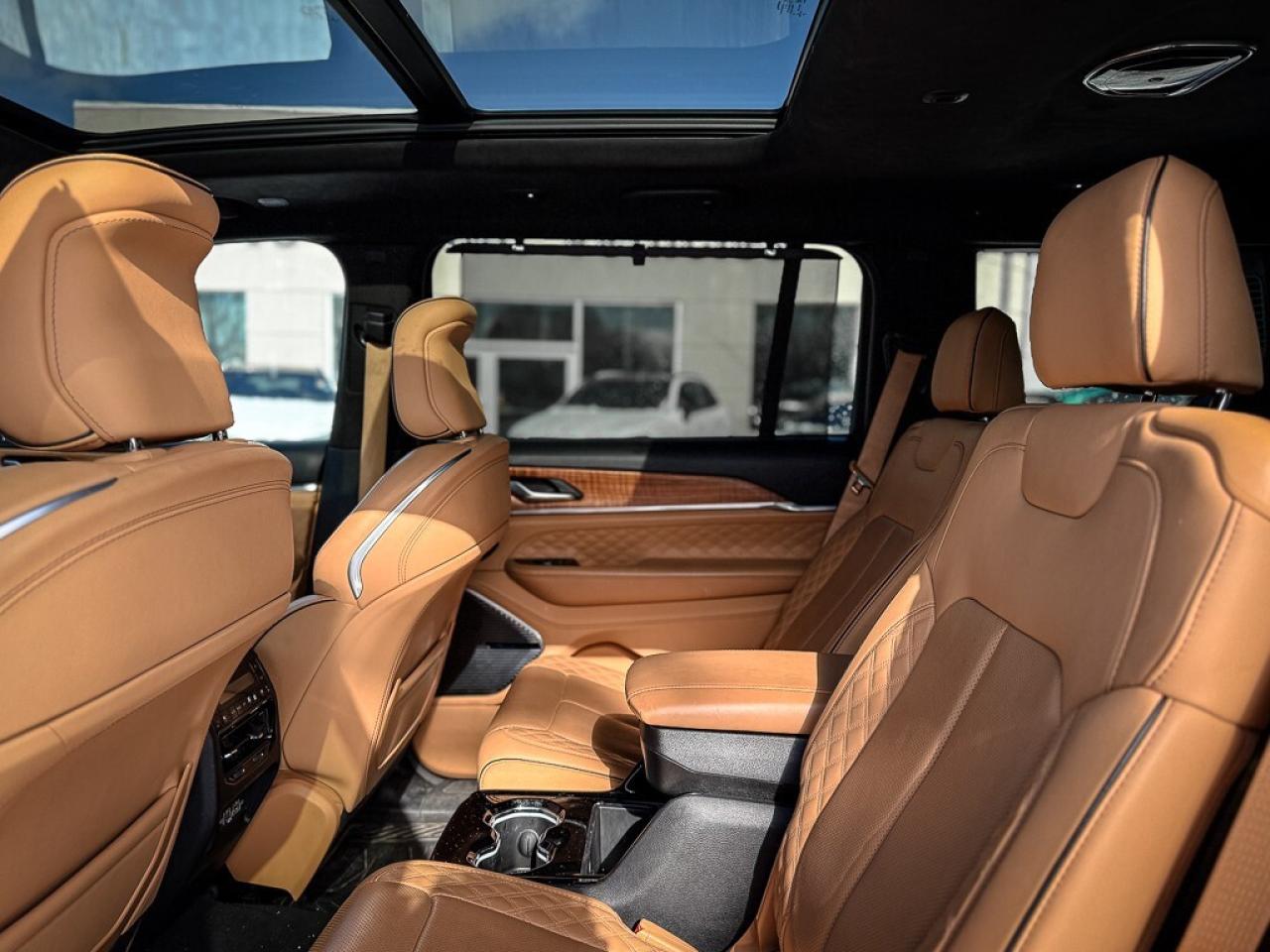 2023 Jeep Grand Cherokee L Summit   RESERVE   MCINTOSH AUDIO   HUD   PASS DIS Photo4