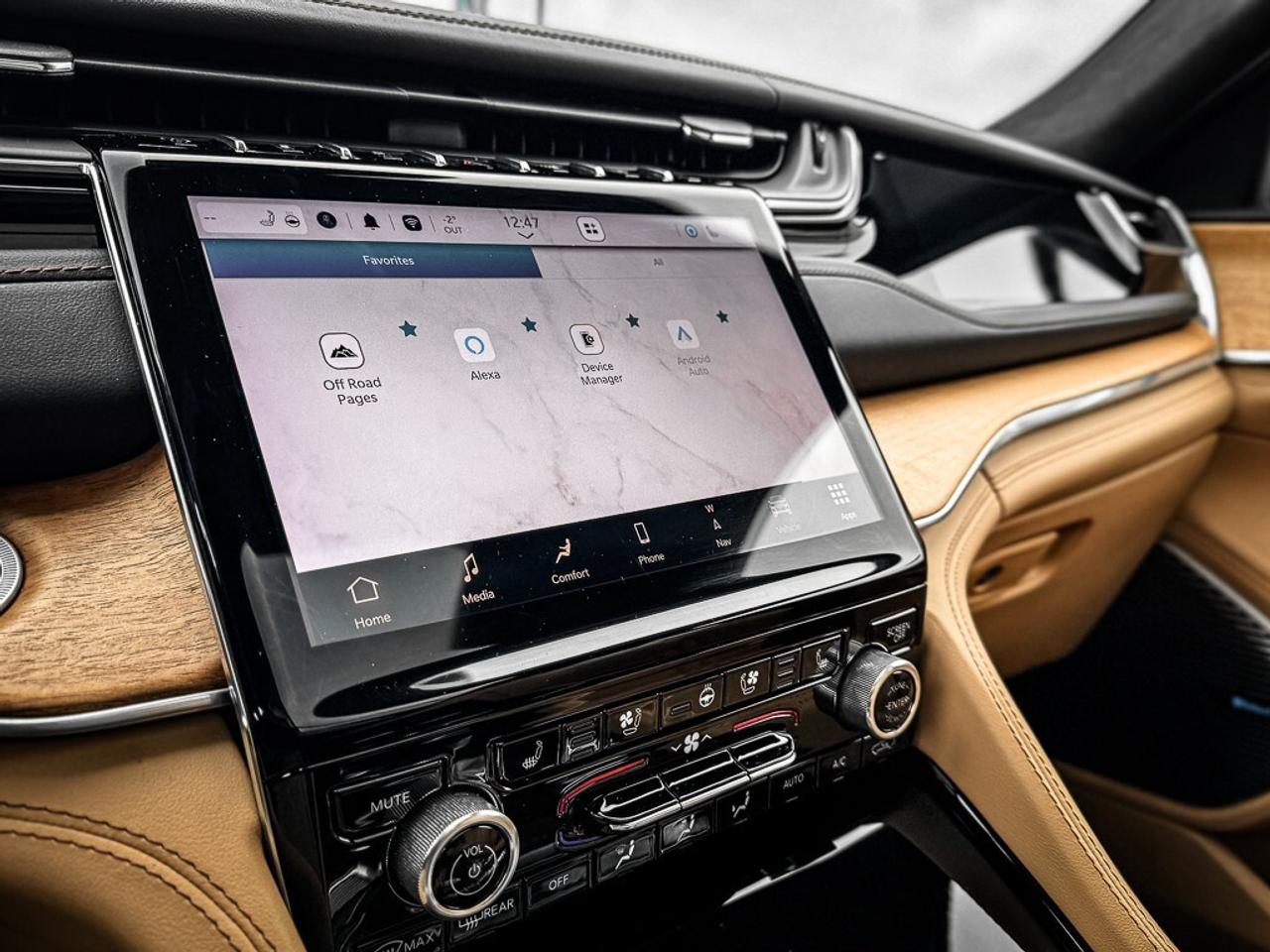 2023 Jeep Grand Cherokee L Summit   RESERVE   MCINTOSH AUDIO   HUD   PASS DIS Photo