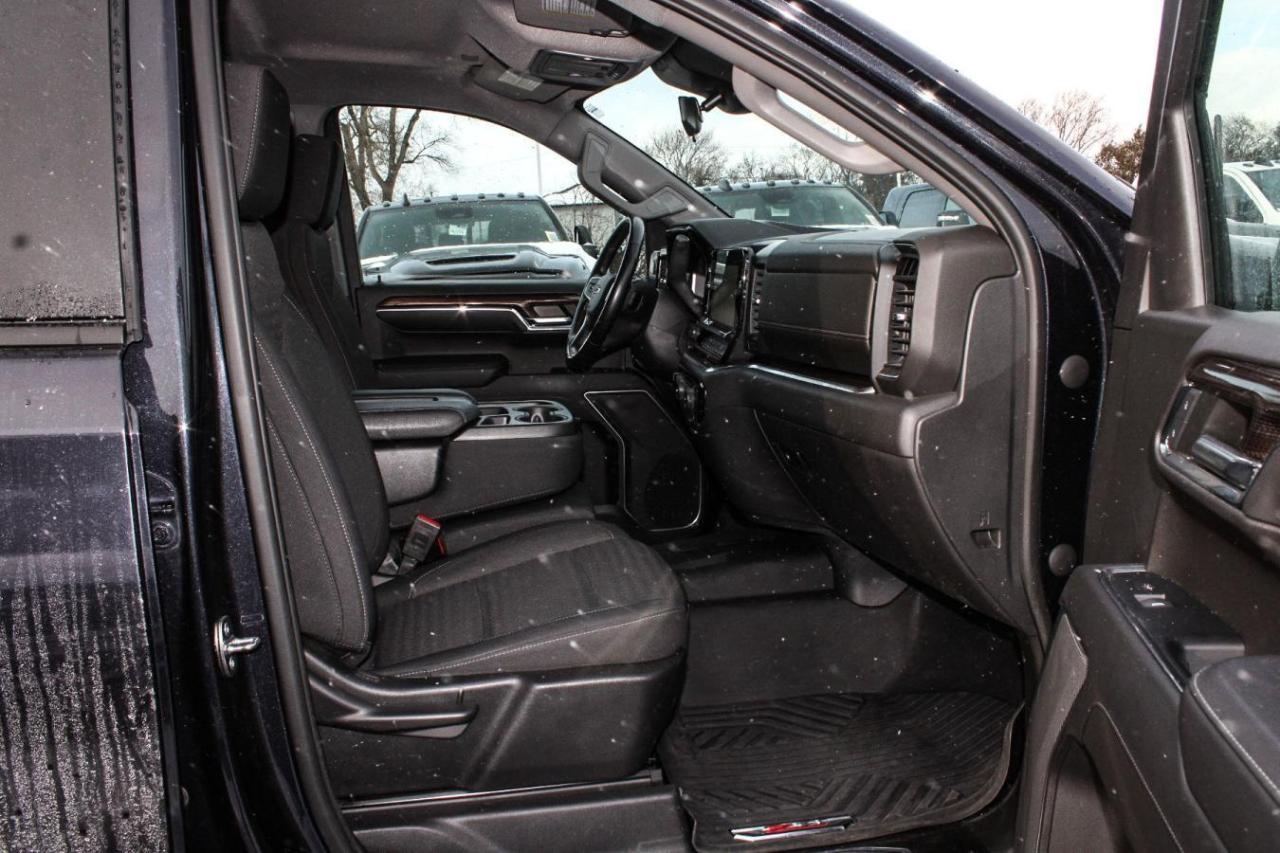 2022 Chevrolet Silverado  Photo