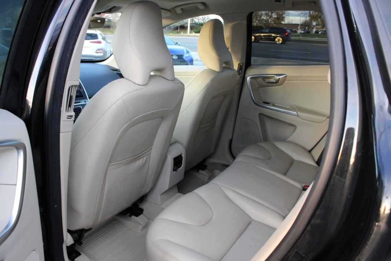 2015 Volvo XC60 T5 Premier+ AWD No Accident Loaded Safety Certifie Photo