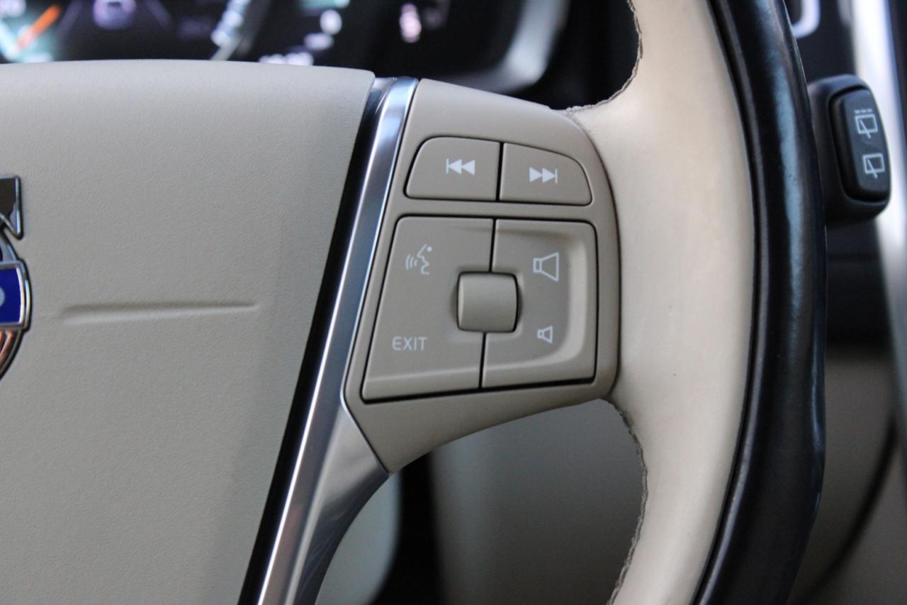 2015 Volvo XC60 T5 Premier+ AWD No Accident Loaded Safety Certifie Photo