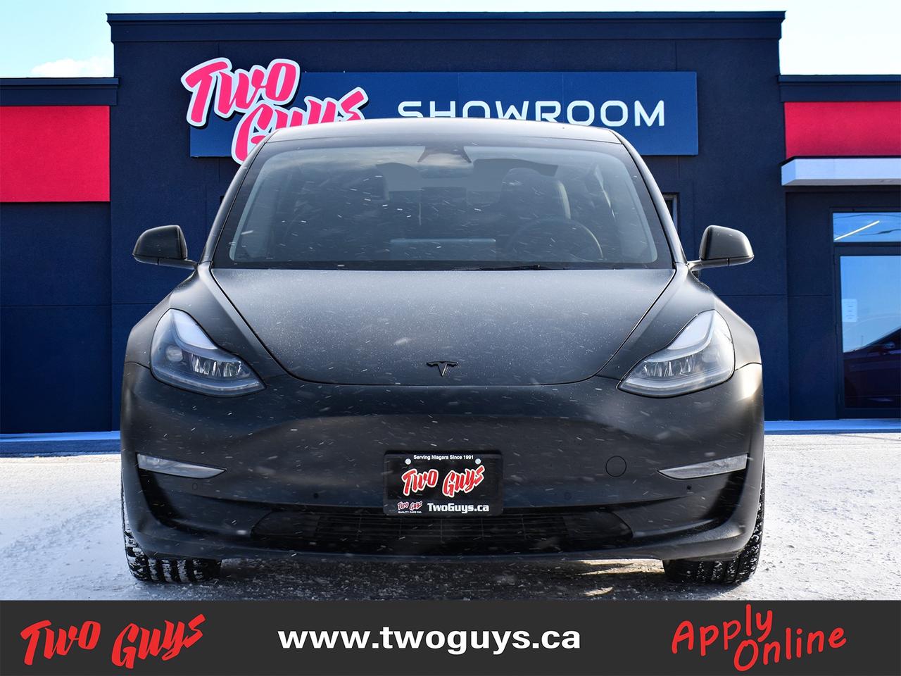 2022 Tesla Model 3 Performance AWD   Matte Wrap   Black Lthr Photo4