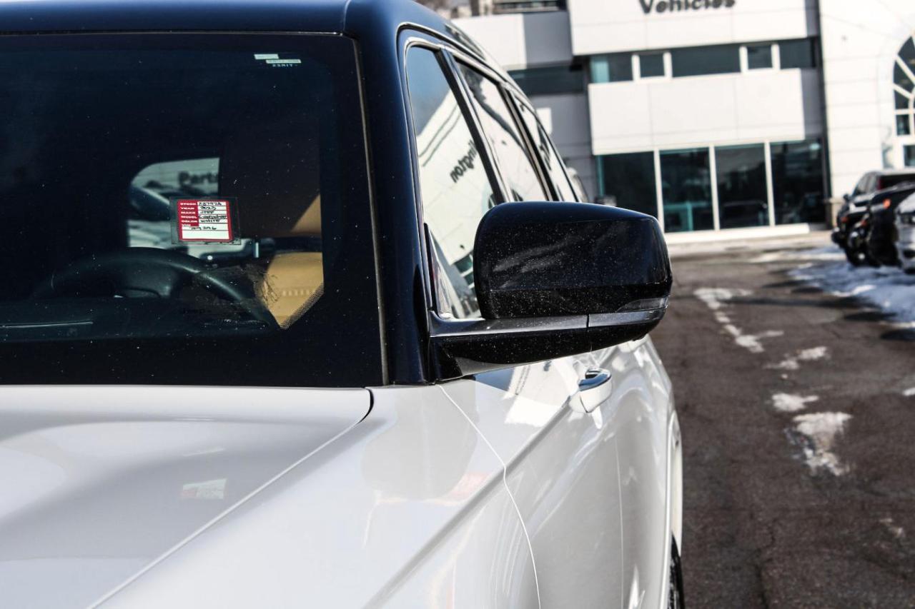 2023 Jeep Grand Cherokee L Summit Reserve 4x4 Photo