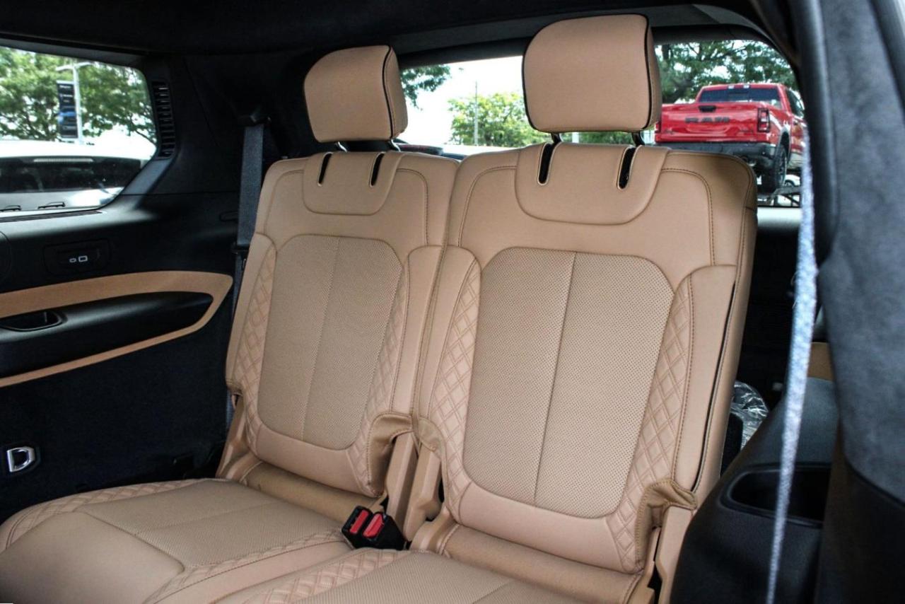 2023 Jeep Grand Cherokee L Summit Reserve 4x4 Photo