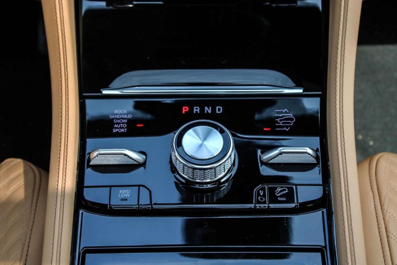 2023 Jeep Grand Cherokee L Summit Reserve 4x4 Photo