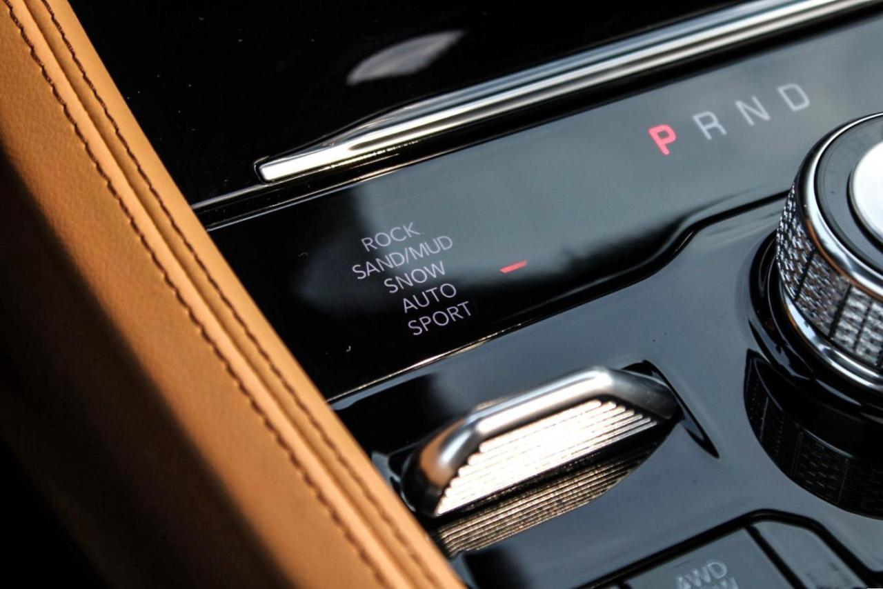 2023 Jeep Grand Cherokee L Summit Reserve 4x4 Photo