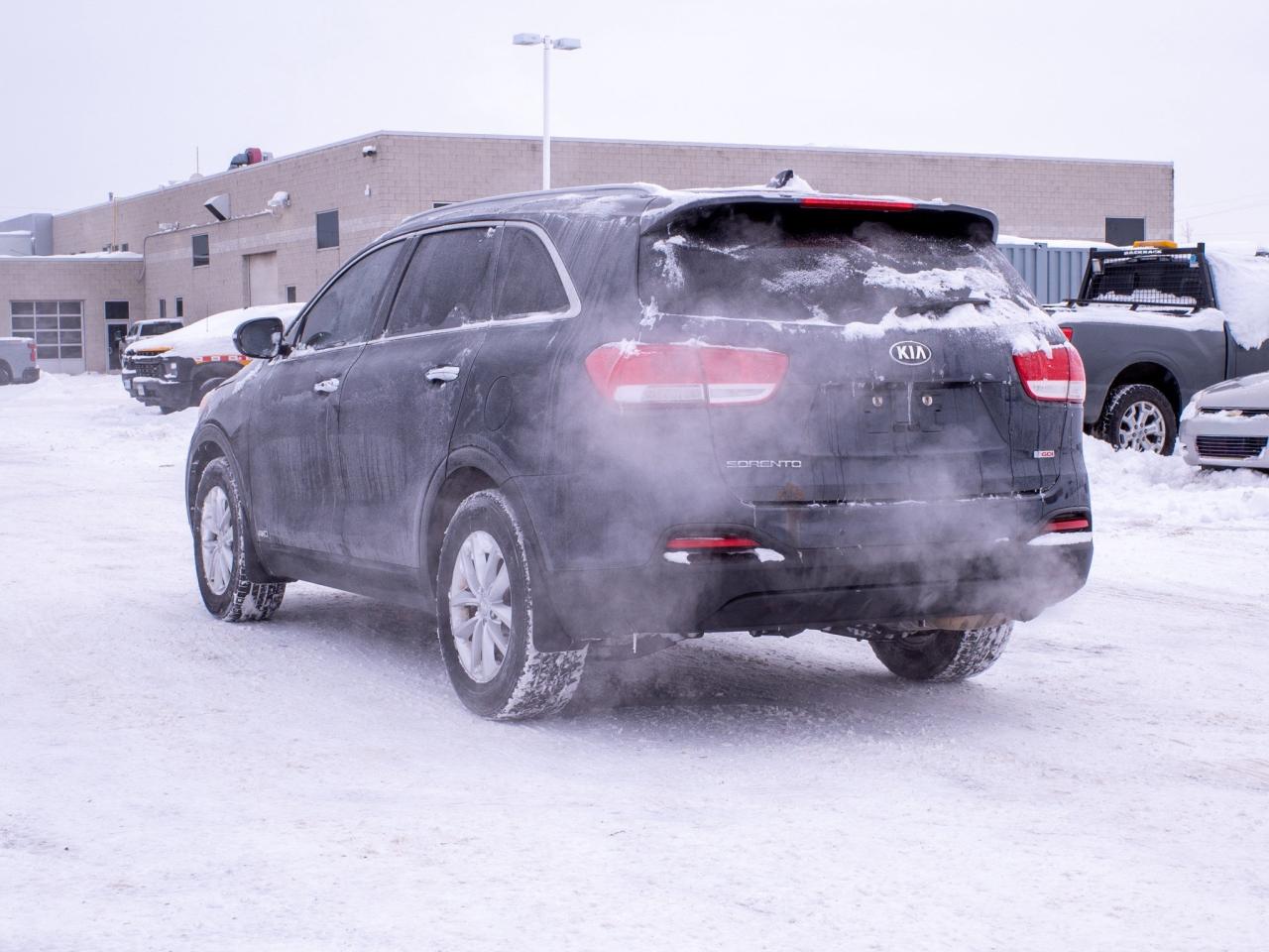 2017 Kia Sorento LX Turbo - Woodgrain Interior Trim   Heated Seats Photo