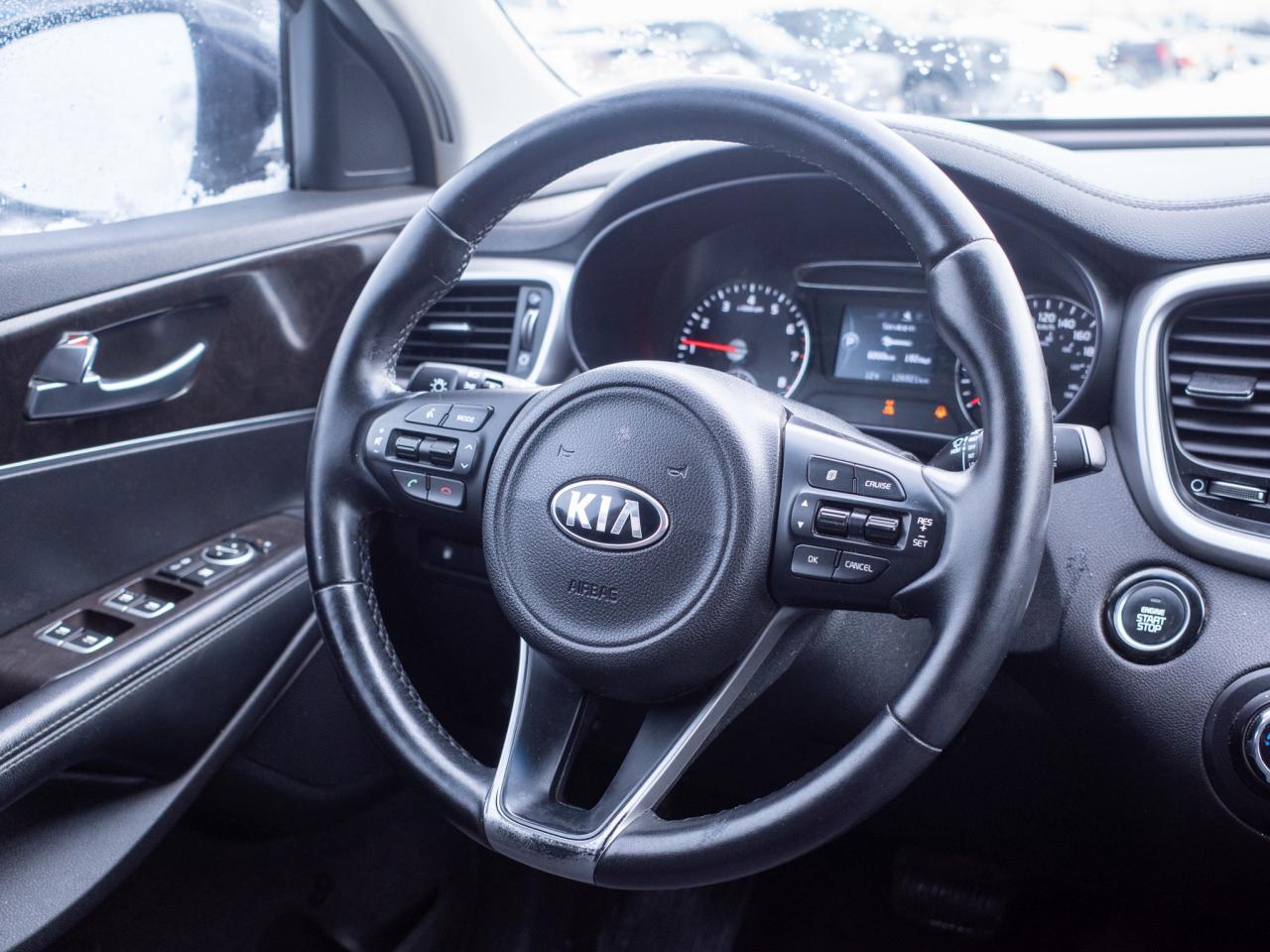 2017 Kia Sorento LX Turbo - Woodgrain Interior Trim   Heated Seats Photo